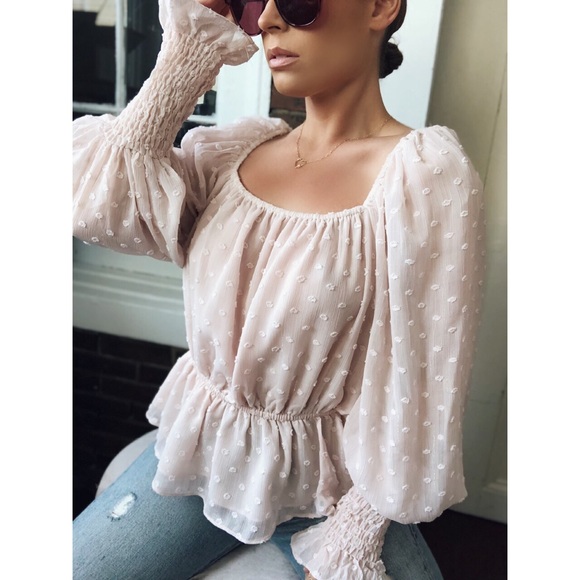 Last 1✨Malika Swiss Dot Puff Sleeve Top - Pink - Picture 1 of 8